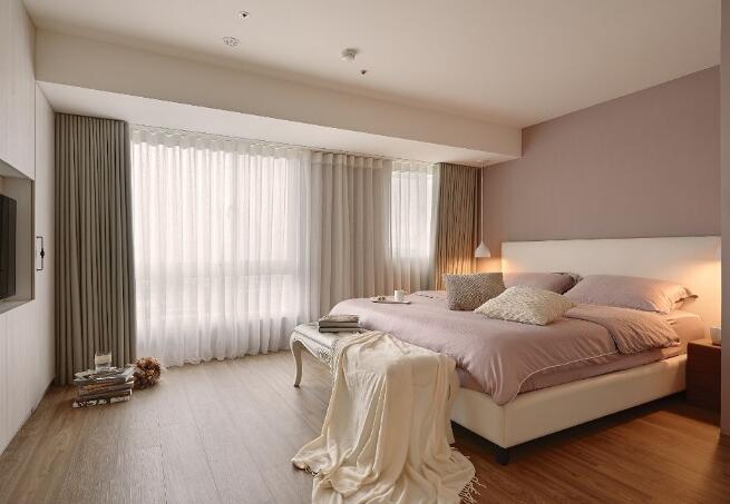 怎樣才能裝修出一個(gè)安靜舒適的臥室